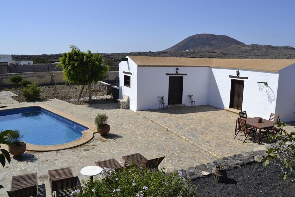 Casa Volcan Ла-Олива